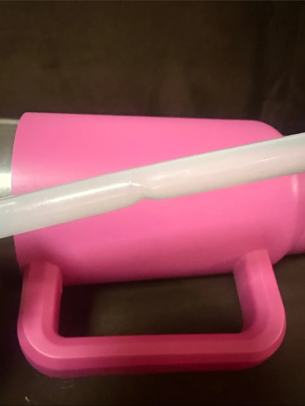 Stanley Hot Pink Travel Mug with White Lid and Handle - Picture 5 of 6